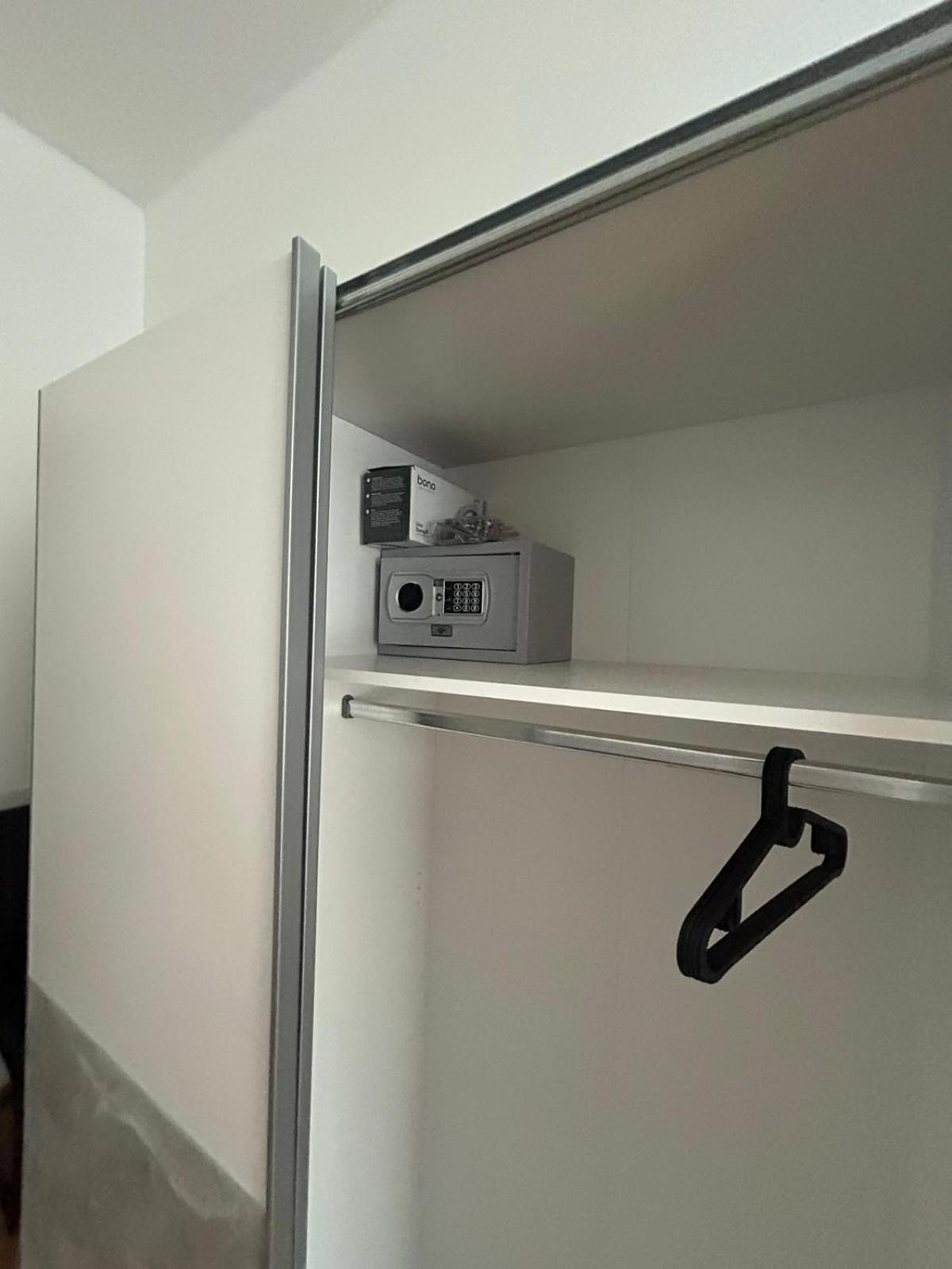 Apartment Paky 00210